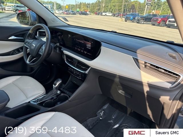 2024 Buick Encore GX Avenir photo 29