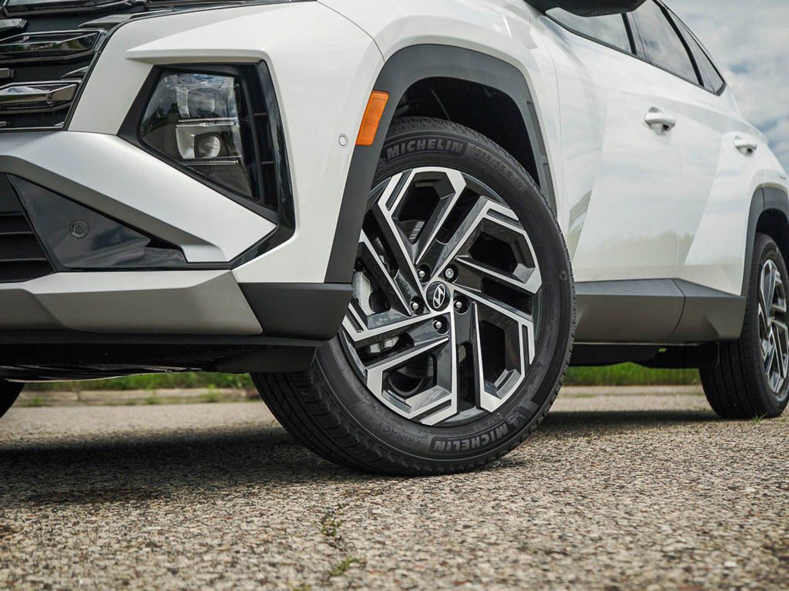2025 Hyundai Tucson Limited photo 5
