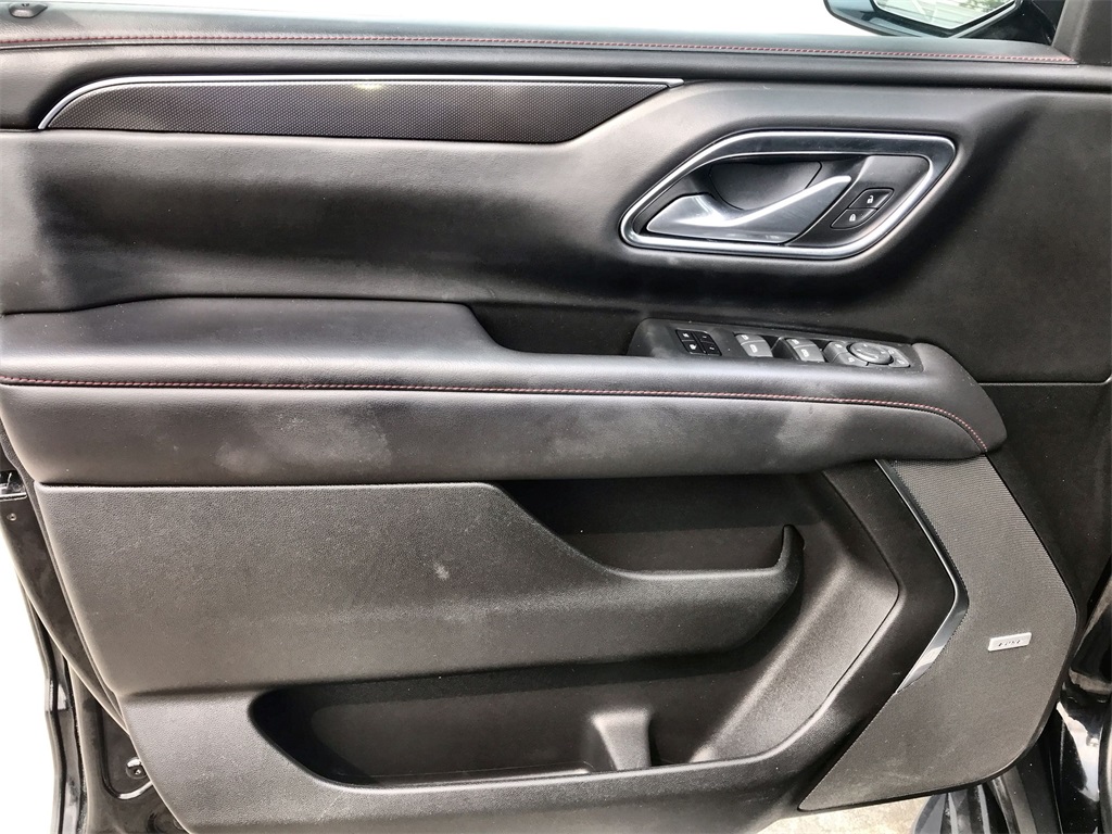 2022 Chevrolet Tahoe RST photo 13