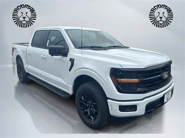 2025 Ford F-150 XLT photo 2