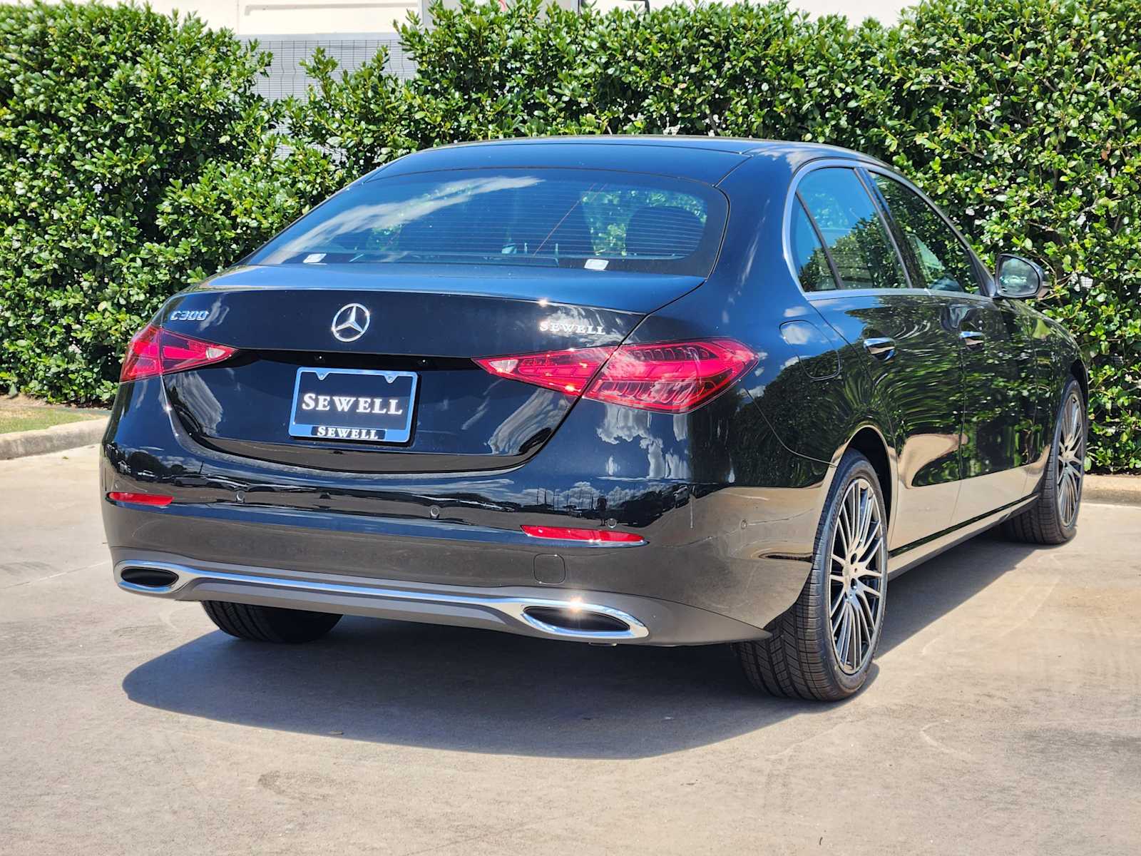 2025 Mercedes Benz C 300 photo 4