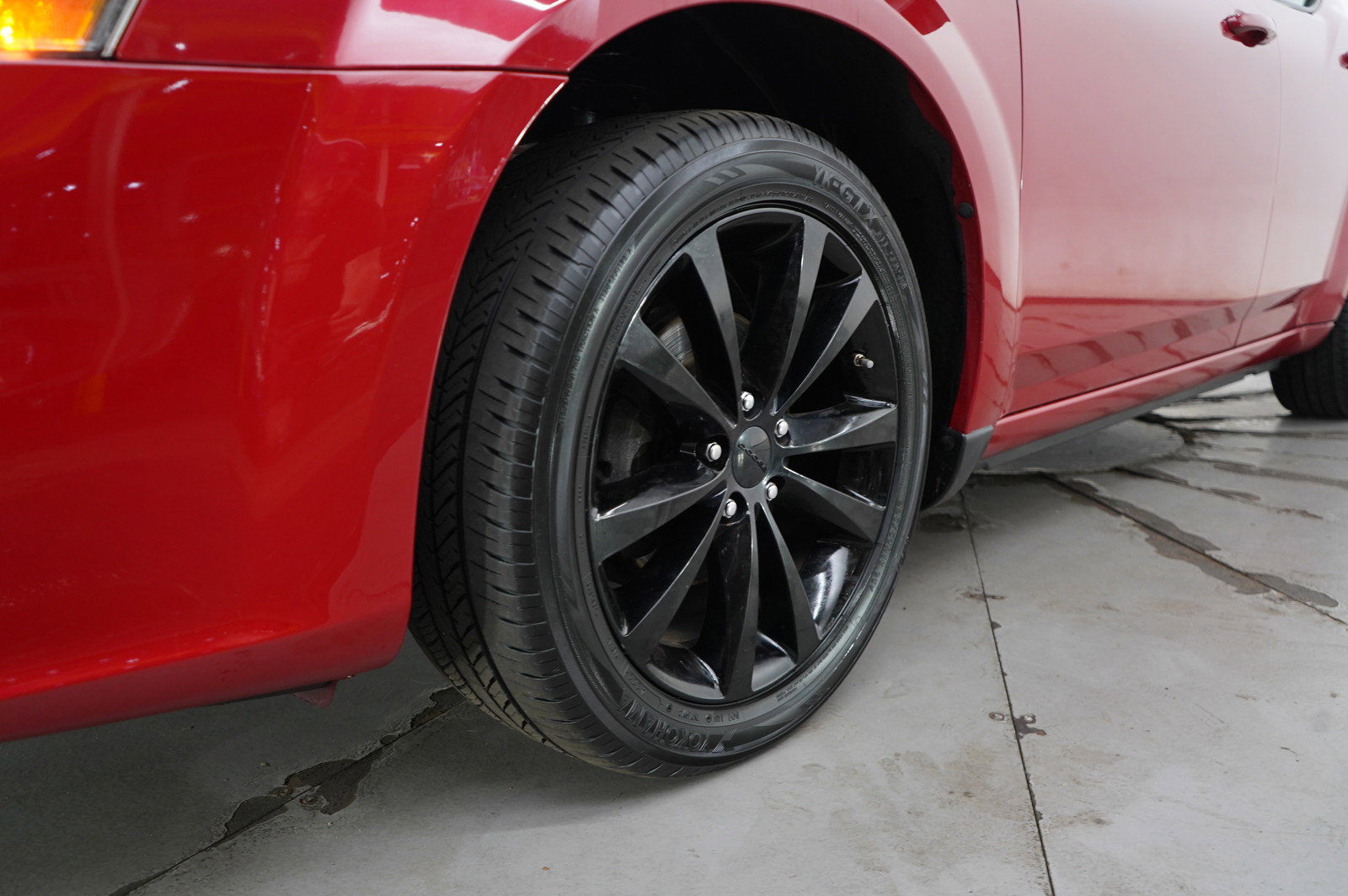 2014 Dodge Avenger SE photo 24