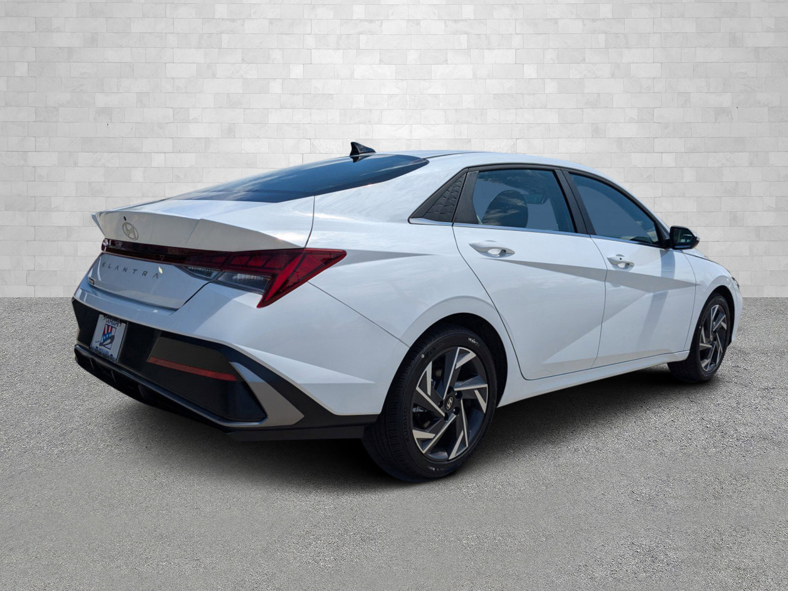 2025 Hyundai Elantra SEL Convenience photo 2