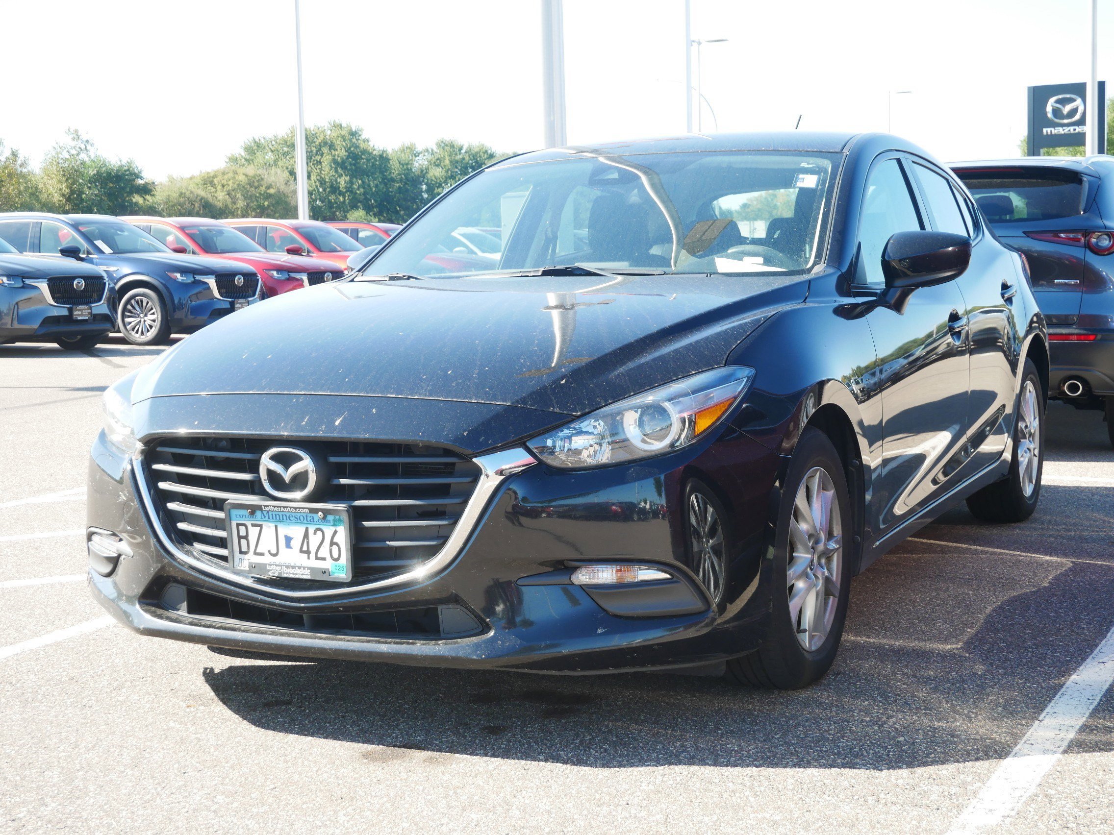 2018 Mazda Mazda3 Sport photo 2