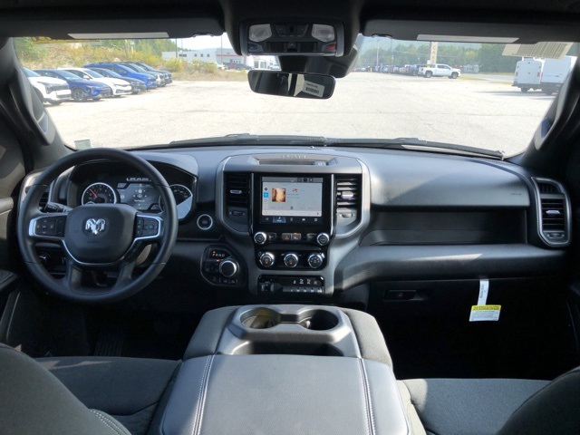 2026 Ram 1500 Tradesman photo 11