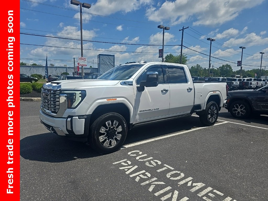 2024 Gmc Sierra 2500 HD Denali photo 3