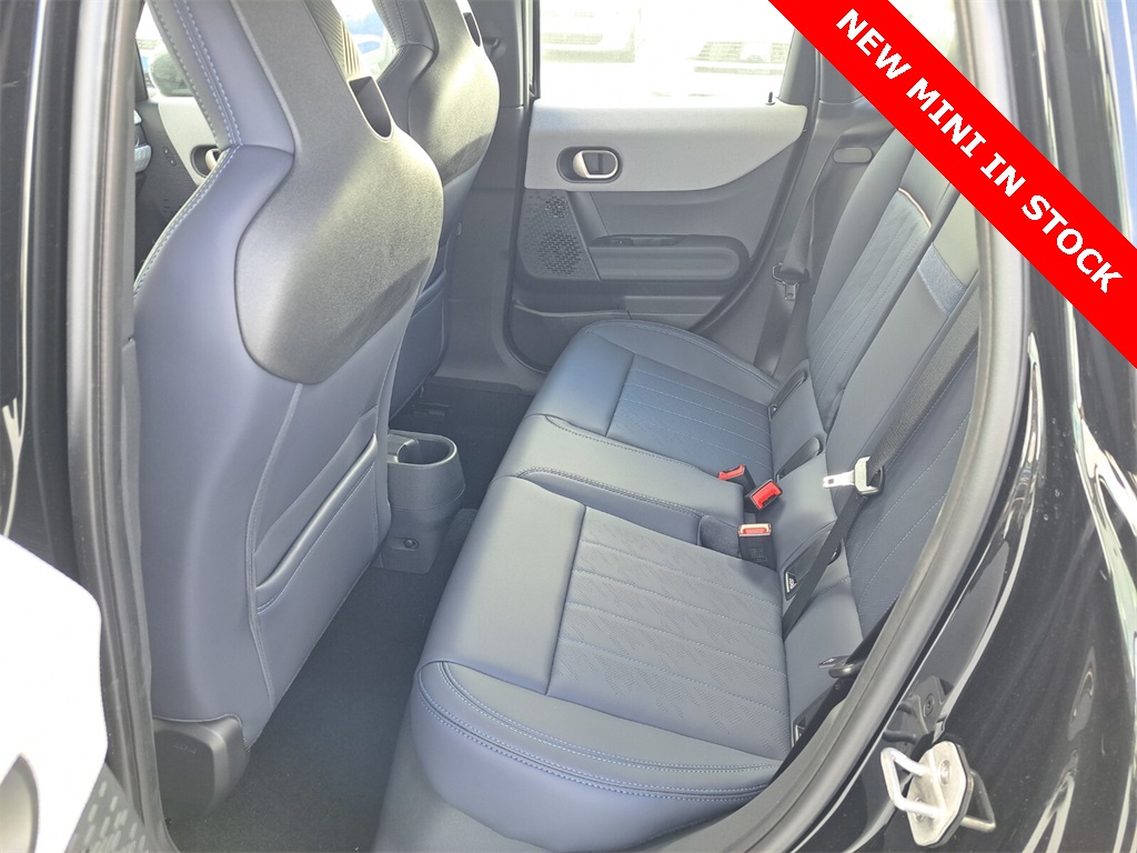 2025 Mini Cooper 4 Door Hardtop Signature photo 10