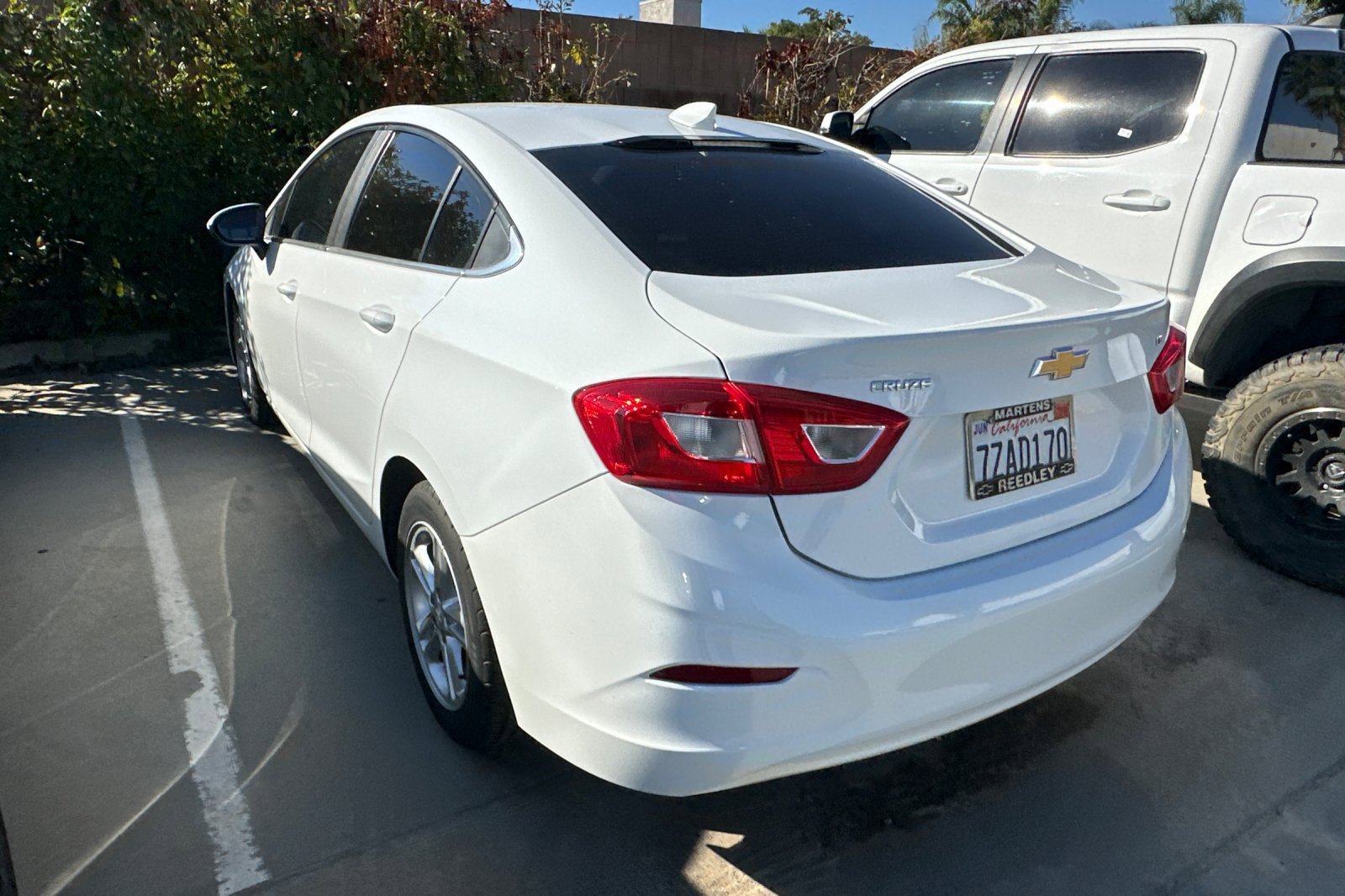 2017 Chevrolet Cruze LT photo 3