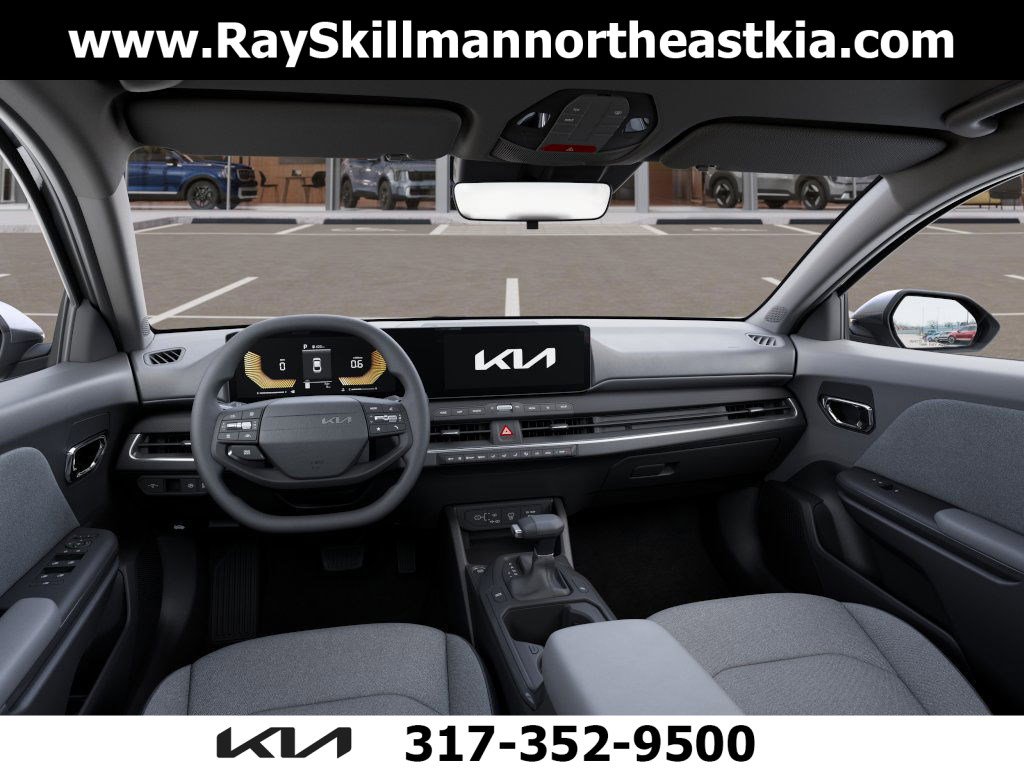 2025 Kia K4 LXS photo 12
