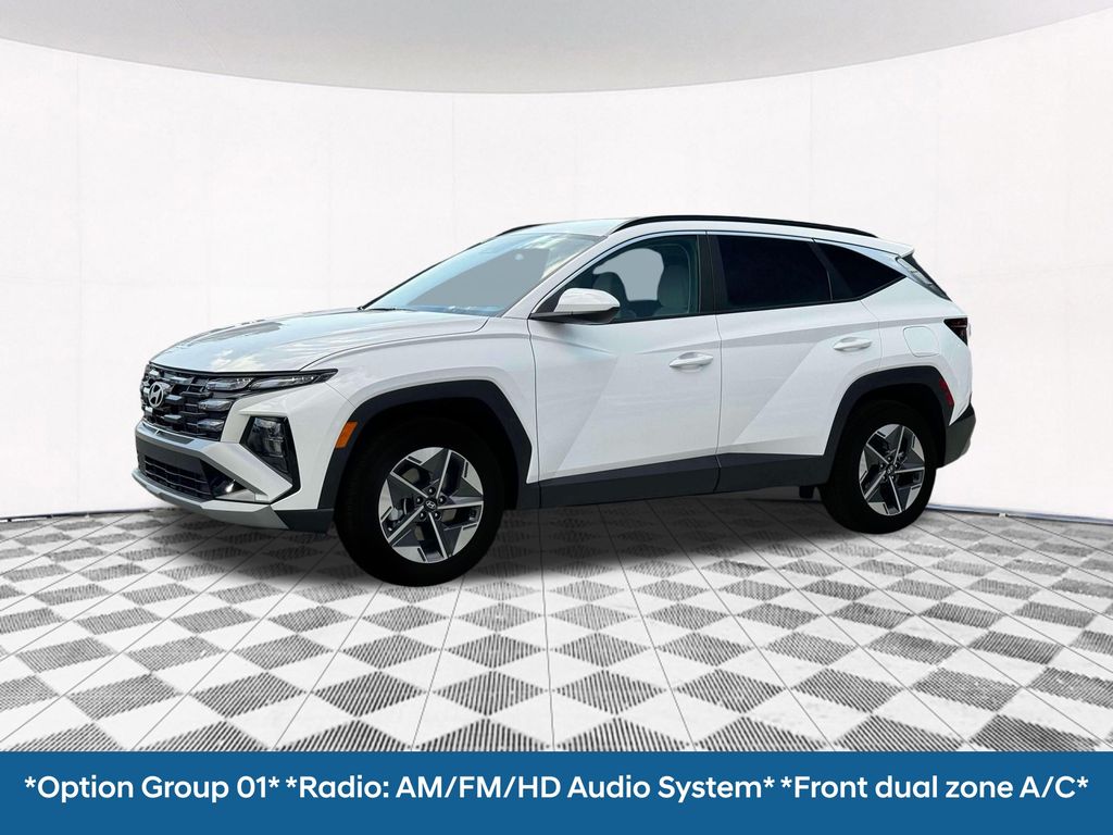 2025 Hyundai Tucson SEL photo 2