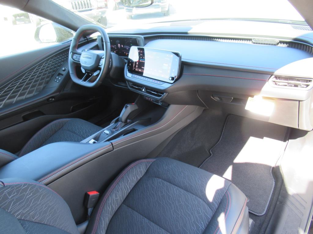 2025 Dodge Charger R/T photo 11