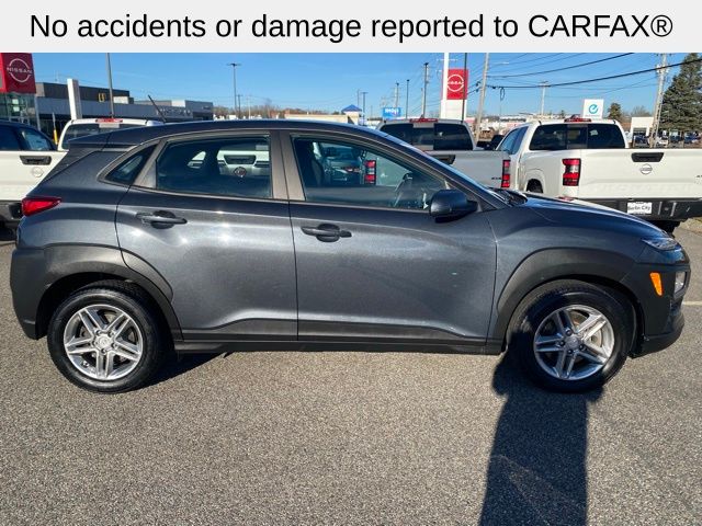 2020 Hyundai Kona SE photo 2