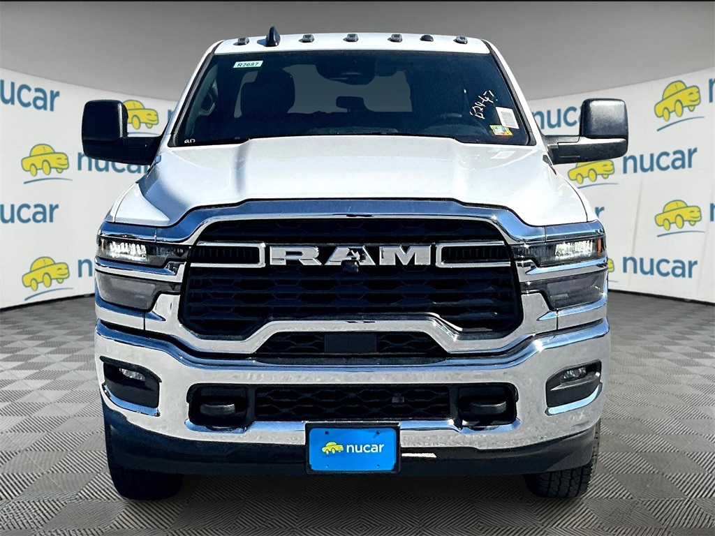 2025 Ram 3500 Tradesman photo 2