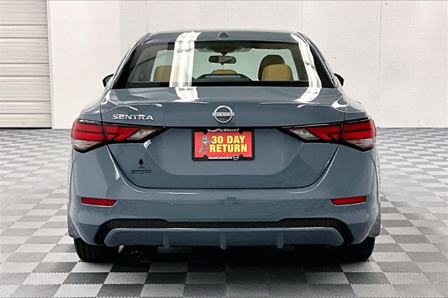 2025 Nissan Sentra SV photo 4