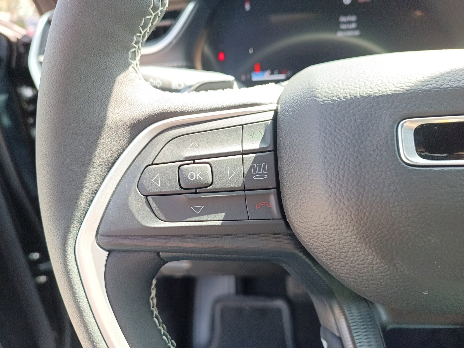 2025 Jeep Grand Cherokee Laredo photo 20