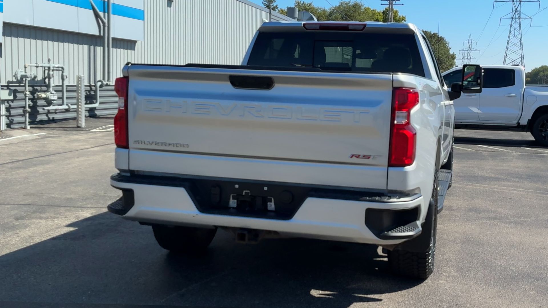 2022 Chevrolet Silverado 1500 RST photo 3