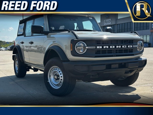2025 Ford Bronco 4-Door Base's photo