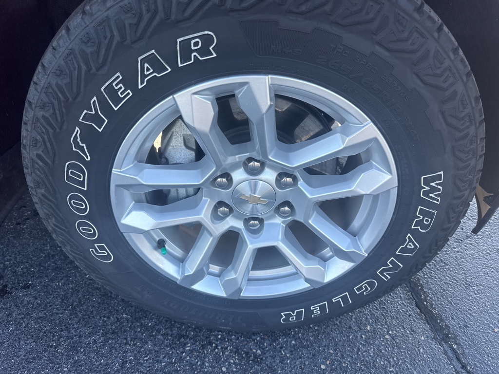 2022 Chevrolet Silverado 1500 LT photo 9