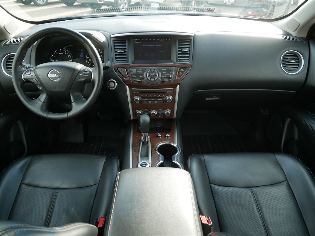 2019 Nissan Pathfinder Platinum photo 12