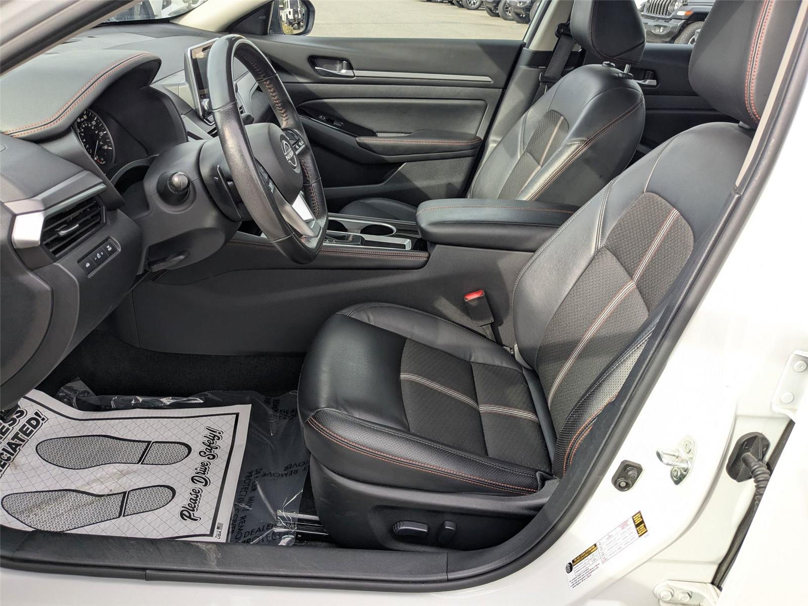 2024 Nissan Altima 2.5 SR photo 14