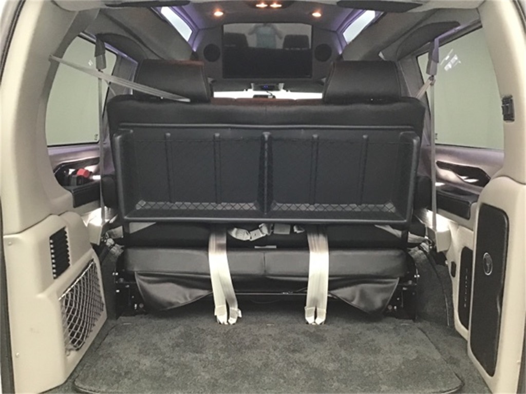 2023 Gmc Savana photo 6