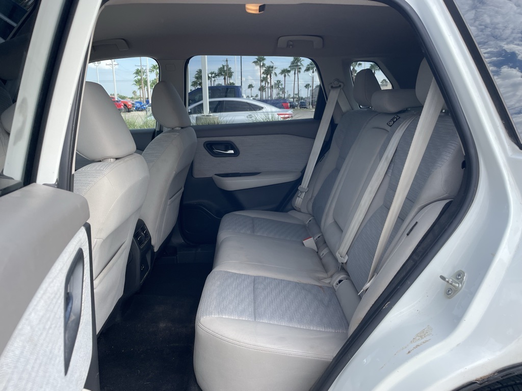 2021 Nissan Rogue SV photo 15