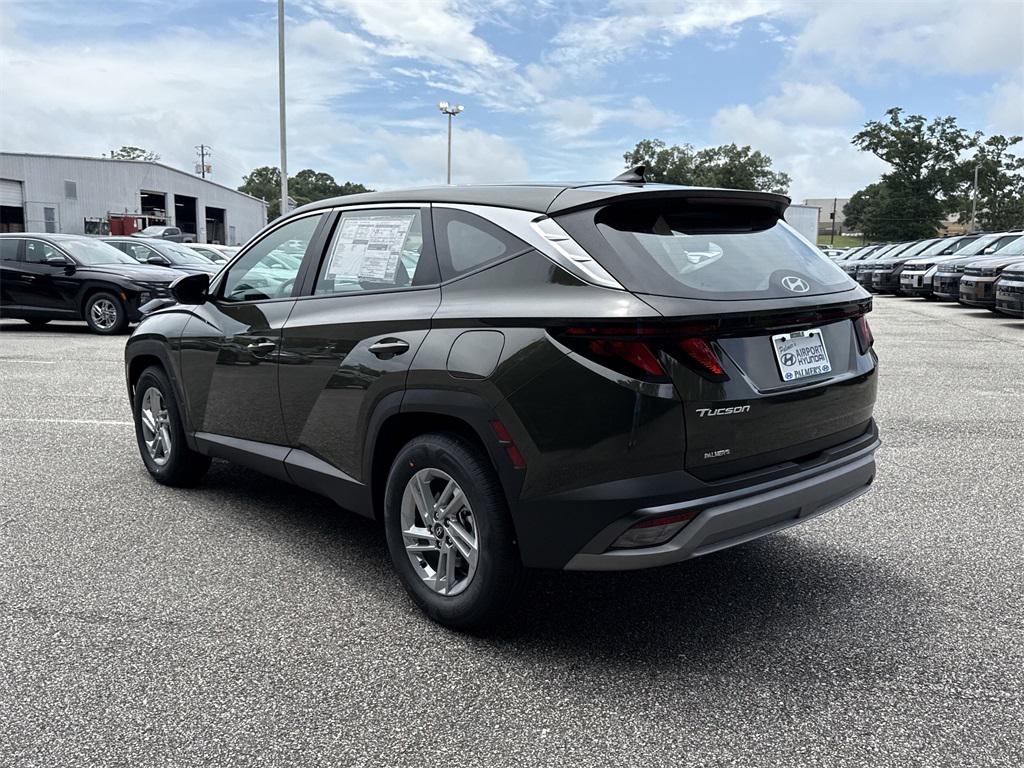 2025 Hyundai Tucson SE photo 4