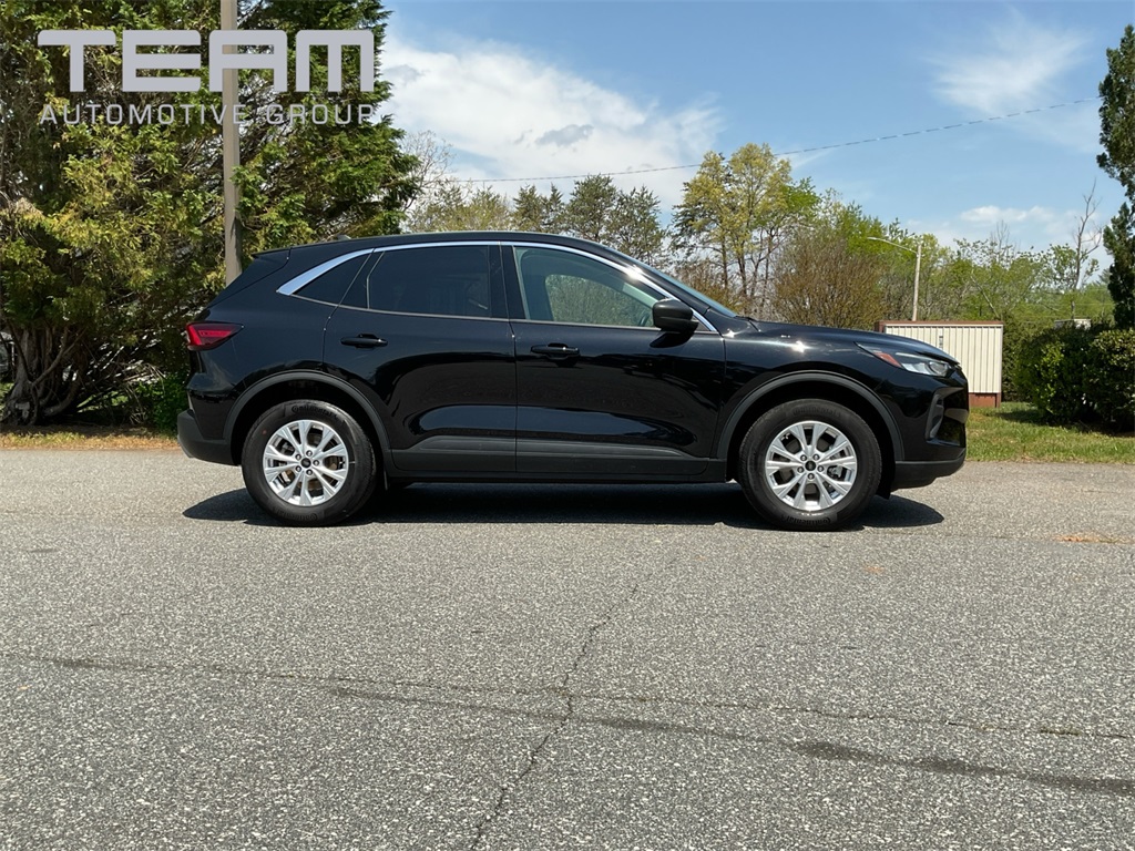 2024 Ford Escape Active photo 25
