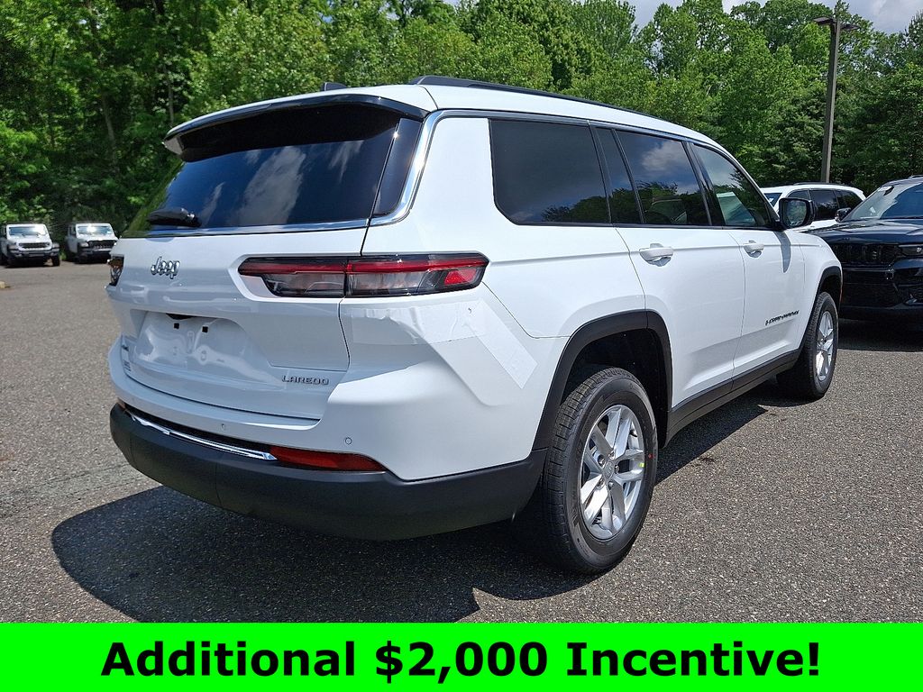 2025 Jeep Grand Cherokee Laredo X photo 4