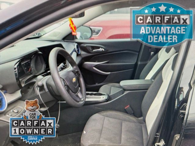 2024 Chevrolet Trax LS photo 3