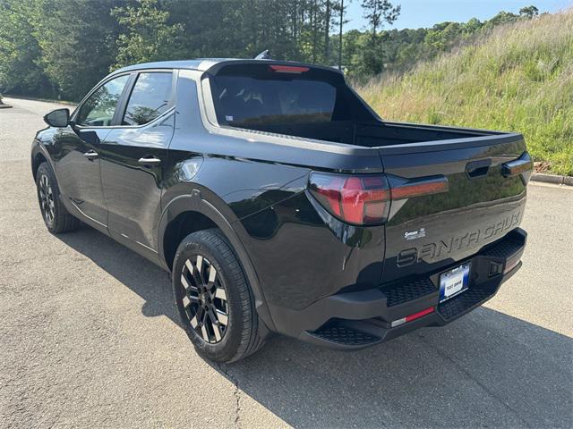 2025 Hyundai Santa Cruz SE photo 3