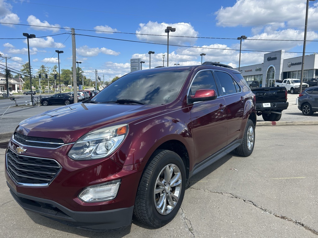 2016 Chevrolet Equinox LT photo 2