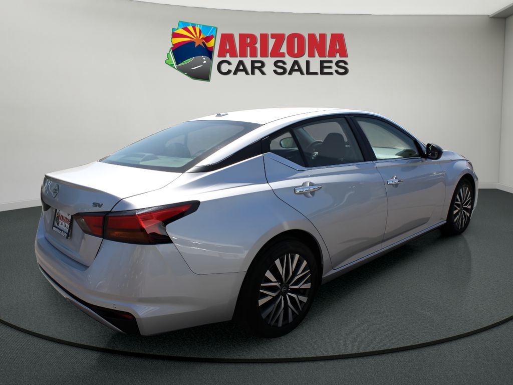 2024 Nissan Altima 2.5 SV photo 4