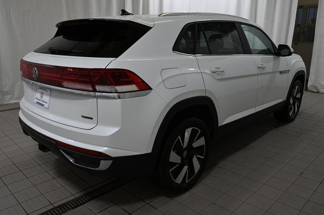 2026 Volkswagen Atlas Cross Sport SE Technology photo 4