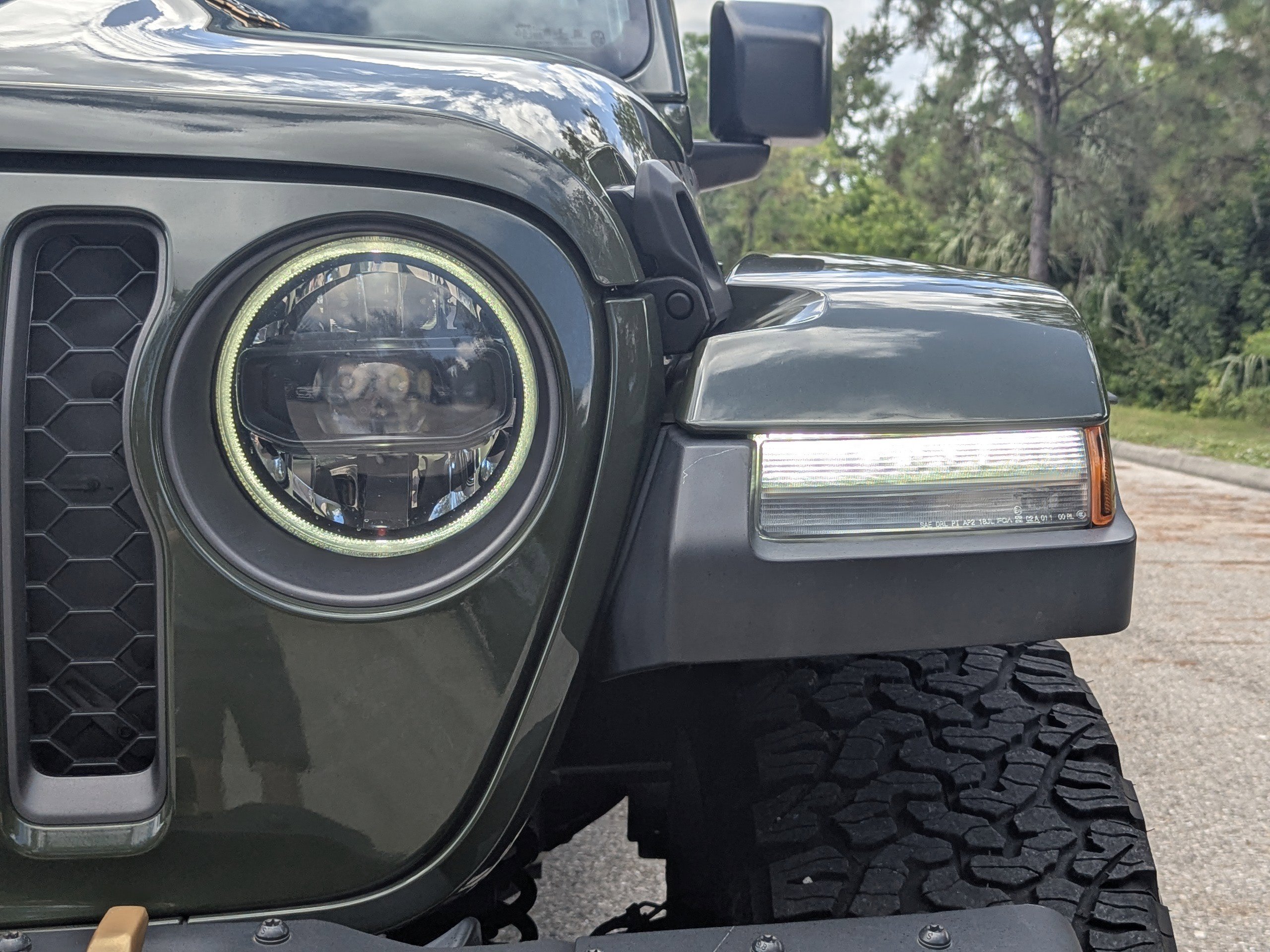 2023 Jeep Wrangler Rubicon 392 photo 9