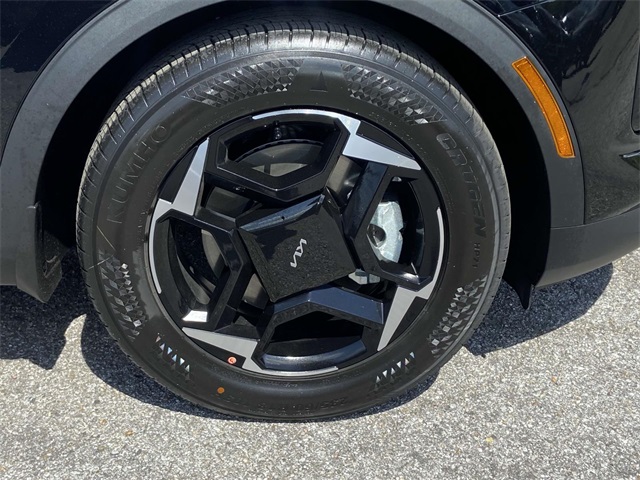 2026 Kia Sportage EX photo 4