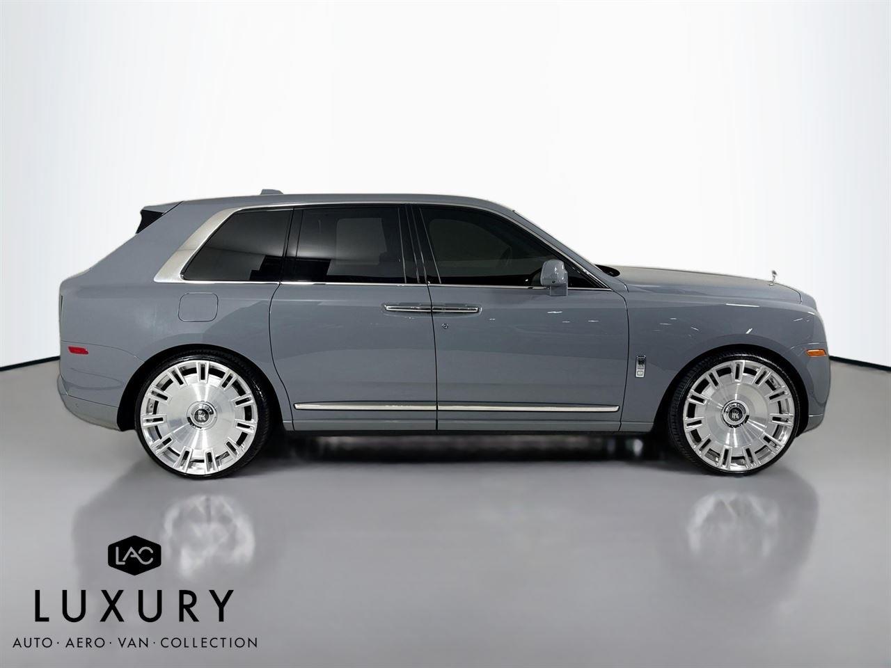 2023 Rolls Royce Cullinan RR31 photo 4