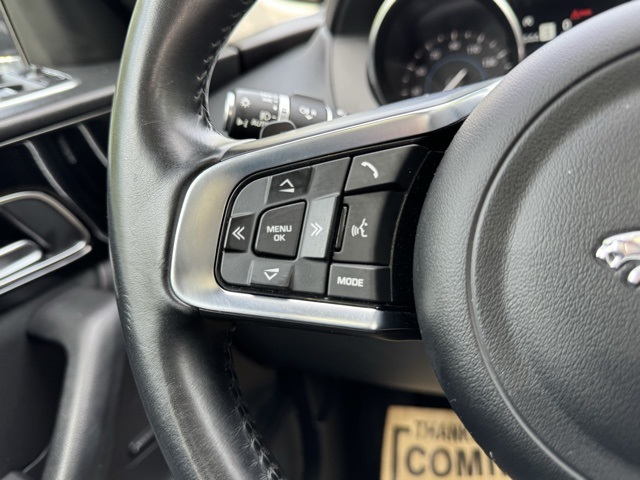 2020 Jaguar F-PACE Prestige photo 23