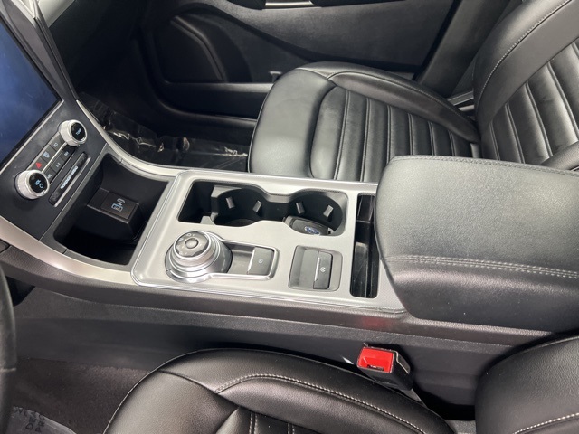 2022 Ford Edge SEL photo 15