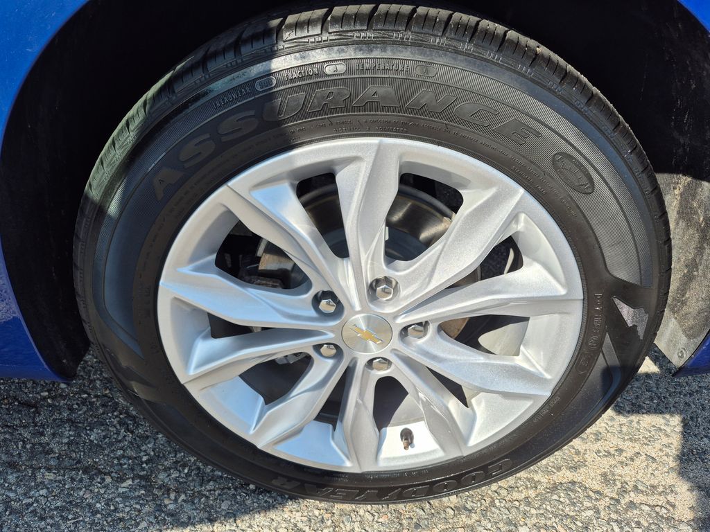 2023 Chevrolet Malibu 1LT photo 7