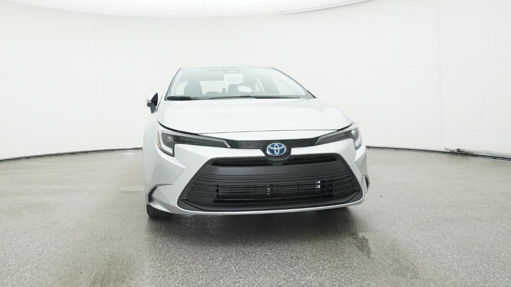 2025 Toyota Corolla Hybrid LE photo 3