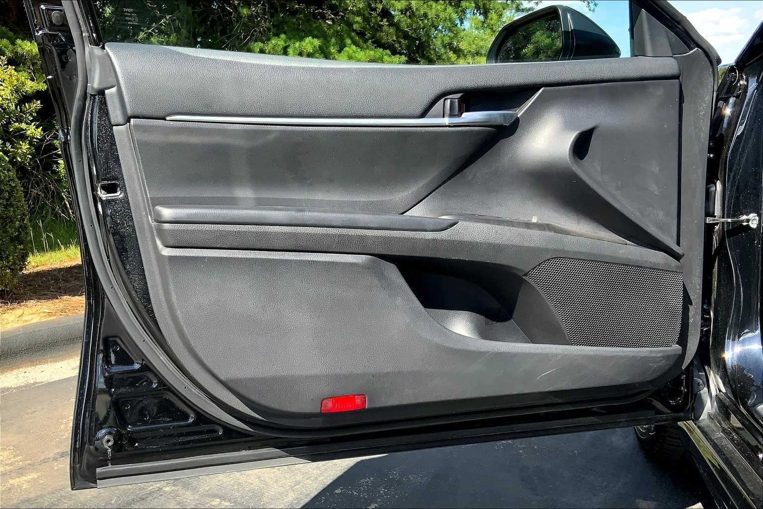 2023 Toyota Camry SE photo 19