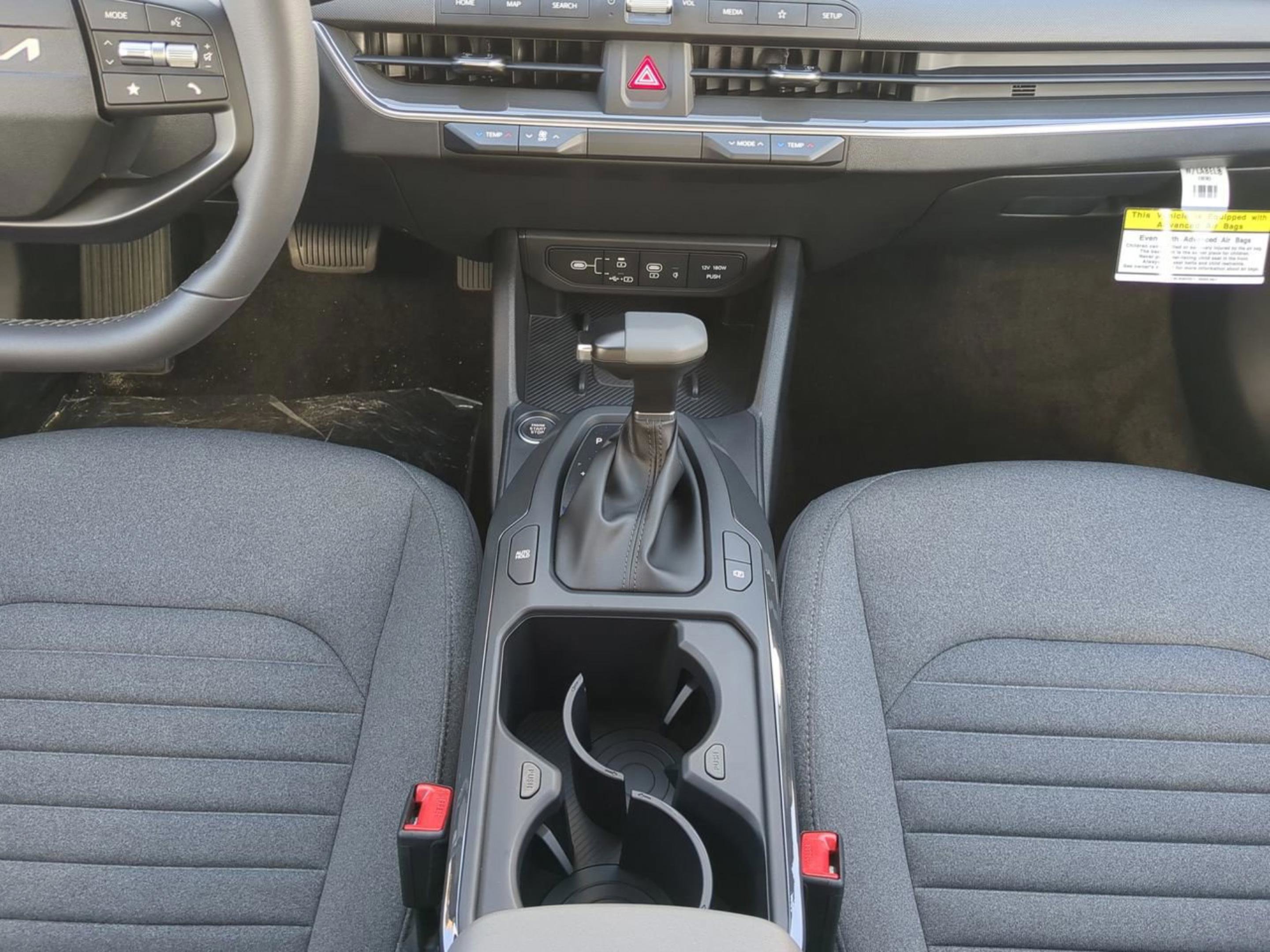 2025 Kia K4 EX photo 19