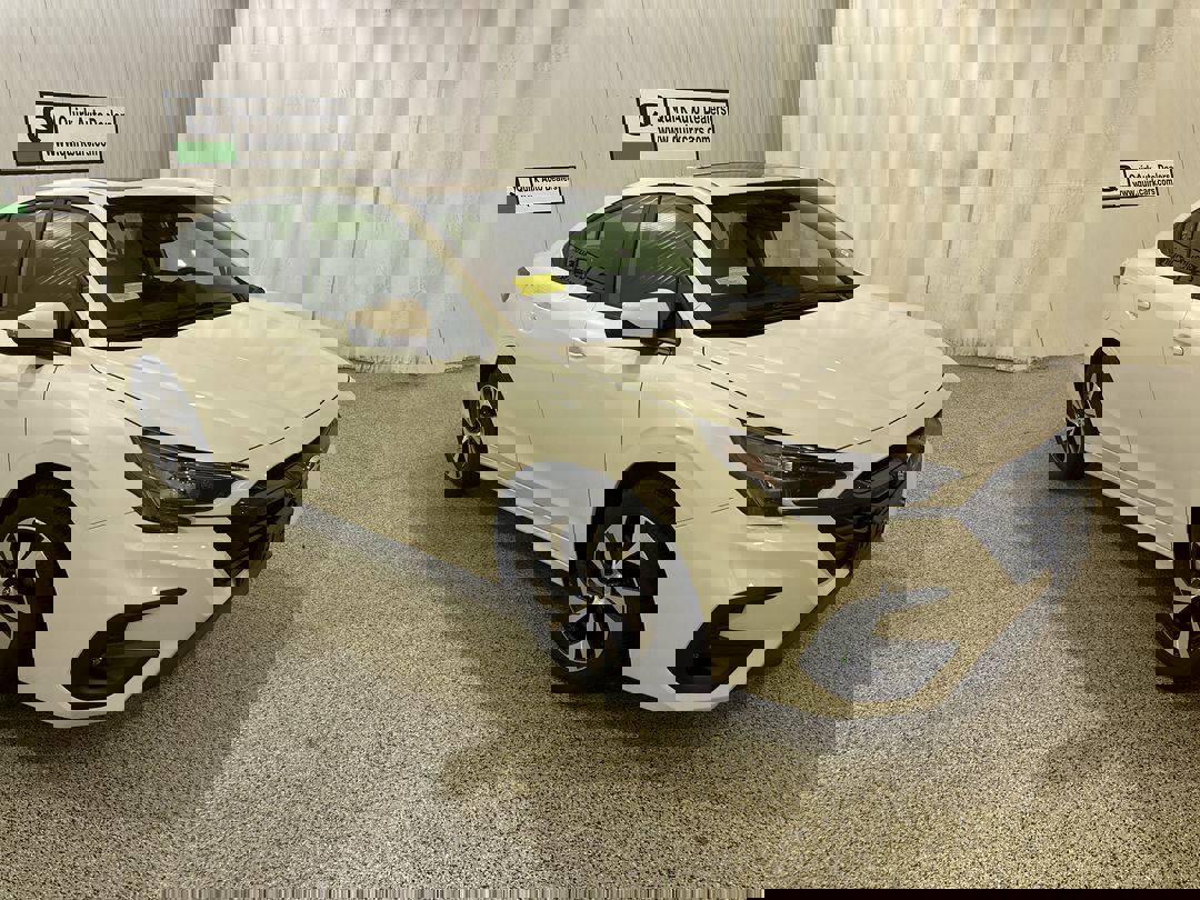 2025 Subaru Legacy Premium's photo