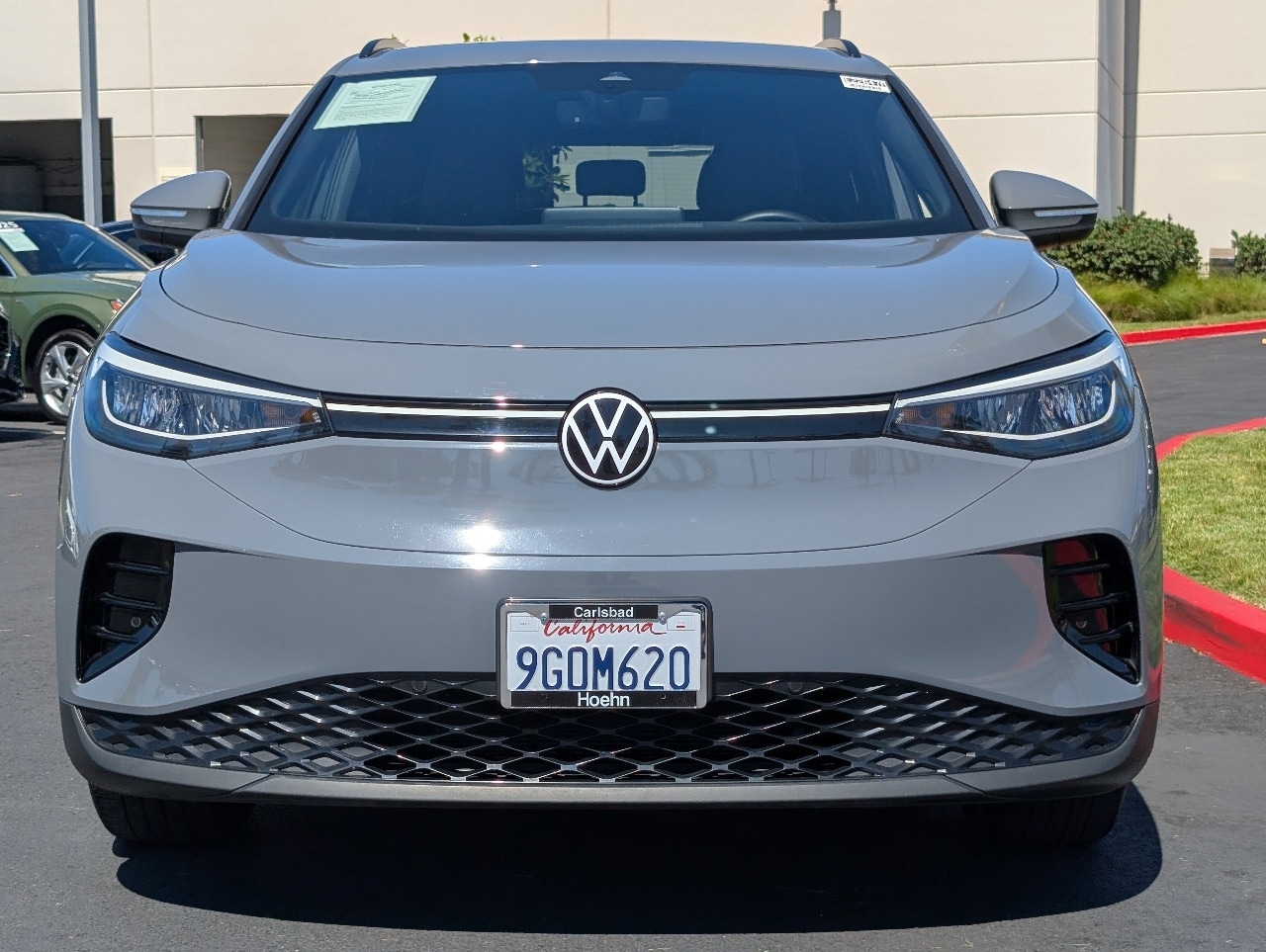 2023 Volkswagen ID.4 Pro photo 3