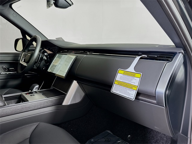 2025 Land Rover Range Rover SE photo 29