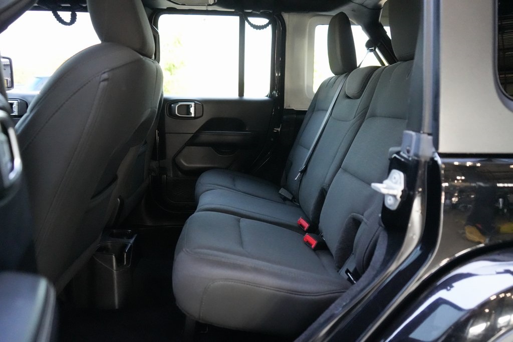 2019 Jeep Wrangler Unlimited Sahara photo 27