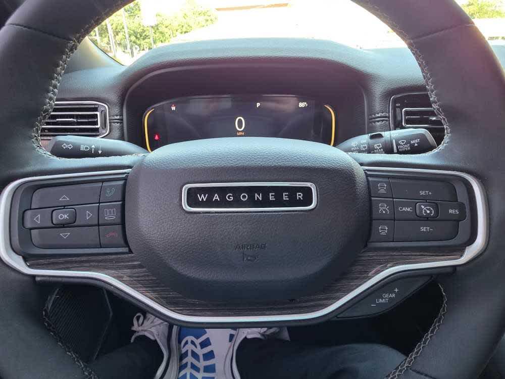 2022 Jeep Wagoneer Series III photo 18