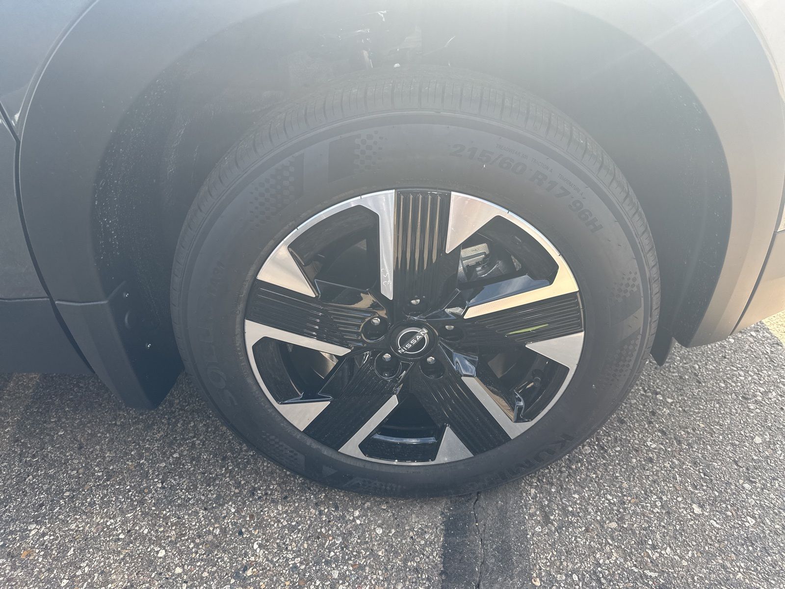 2025 Nissan Kicks SV photo 5