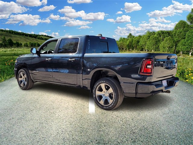 2025 Ram 1500 Tradesman photo 2